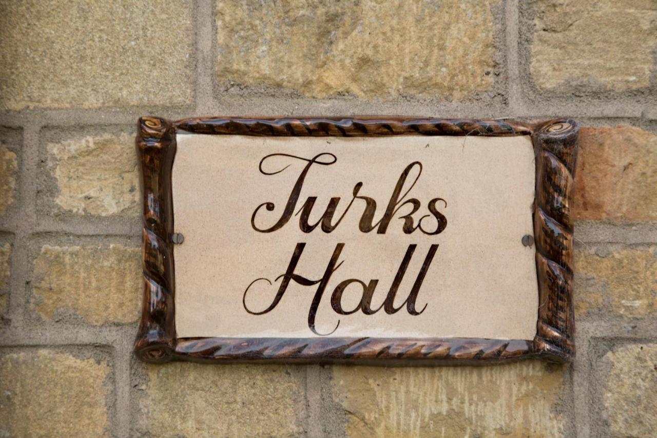 Turks Hall Bruton Extérieur photo